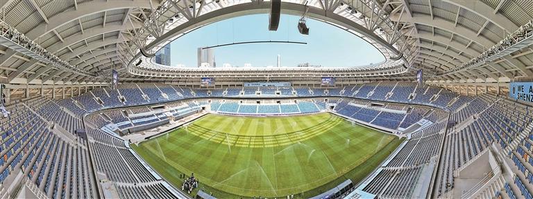 NBA：詹姆斯30+10+8 湖人险胜灰熊