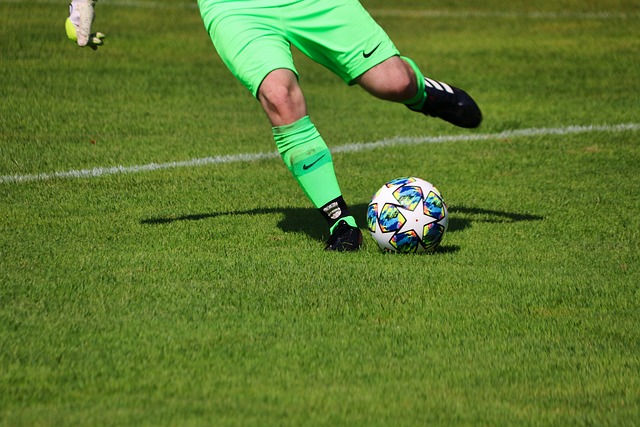 6次扑救客场零封尤文，都灵门将帕莱亚里当选德比全场最佳